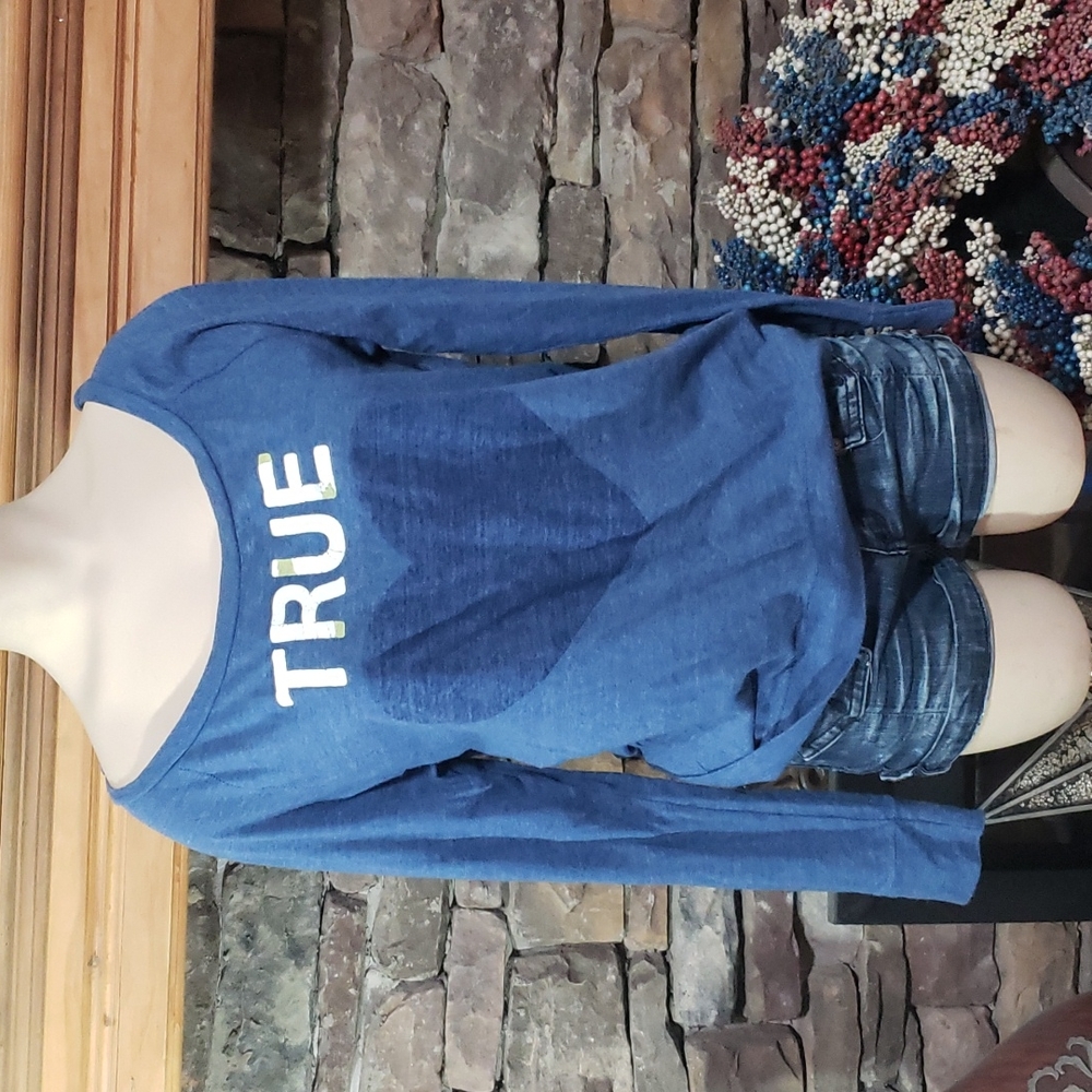 AE "TRUE" WIDE NECK LS TEE SZ M